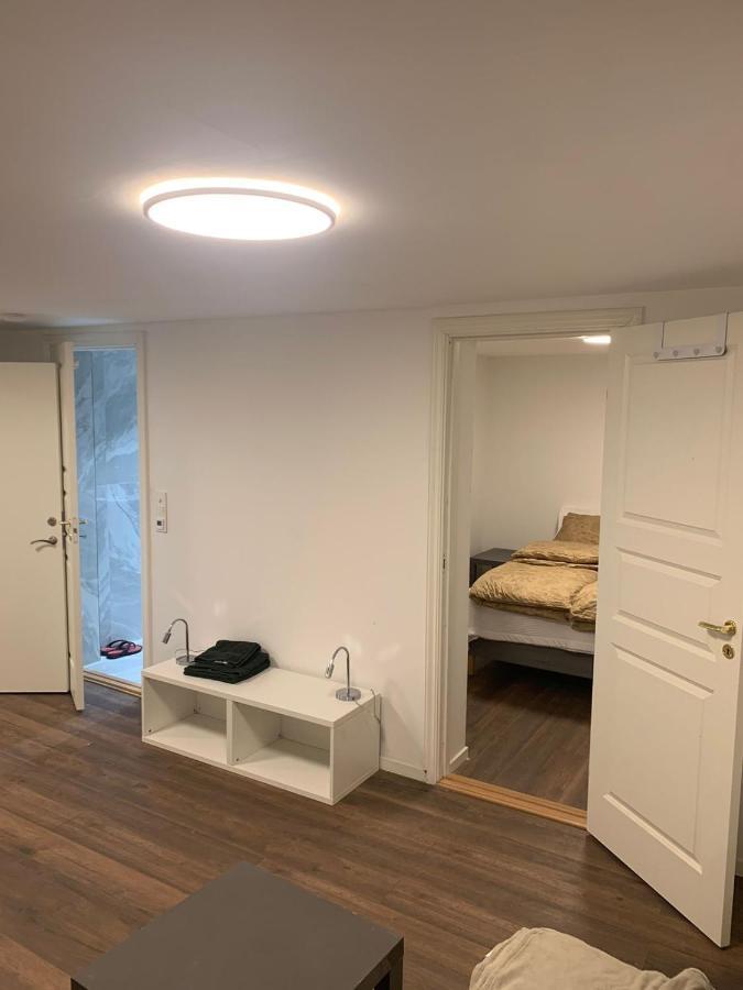 Beautiful 2 Rooms Apartment In Klofta,Near Oslo Airport& Oslo Kültér fotó