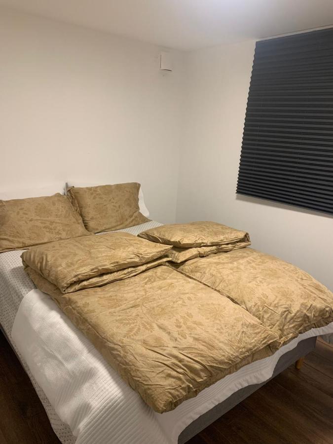 Beautiful 2 Rooms Apartment In Klofta,Near Oslo Airport& Oslo Kültér fotó